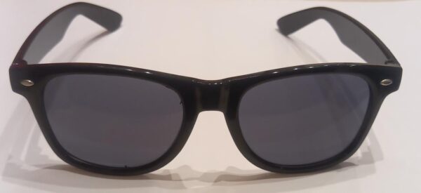 teenager goggle